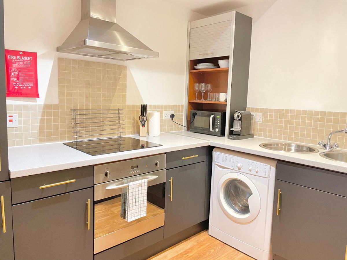 Lovely 2 - Bedroom Condo In Manchester City Centre מראה חיצוני תמונה